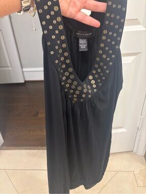 Cable & Gauge Black V-Neck Studded Sleeveless Camisole